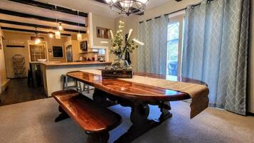 Nhà | 4 phòng ngủ