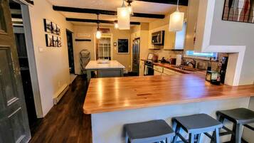 Nhà | 4 phòng ngủ