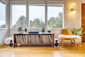 3 bedrooms - Four Bears by Avantstay Walk to Beach Hot Tub Ocean View (Arch Cape)