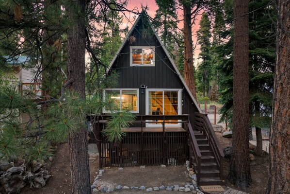 House | 2 bedrooms - Speckled by Avantstay Modern Interior 0 5mi to Lake (Kings Beach)