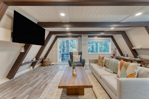 House | 2 bedrooms - Speckled by Avantstay Modern Interior 0 5mi to Lake (Kings Beach)