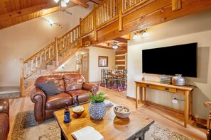 House - Twilight Ridge by Avantstay Mountain Mansion 20min to Pigeon Forge (Sevierville)