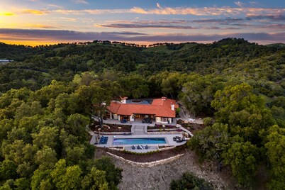 Rancho Robles by Avantstay Vineyard Villa w Views Pool Privacy