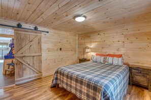 House - The Rustic Cottage by Avantstay Hot Tub Fire Pit Pool Table 5mins to Town (Gatlinburg)