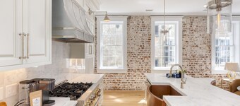 State St B by Avantstay French Quarter Rooftop Aesthetic Design