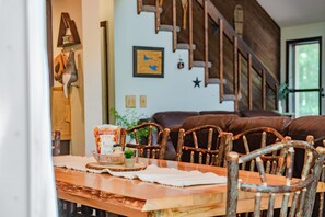 บ้านพัก | 5 ห้องนอน