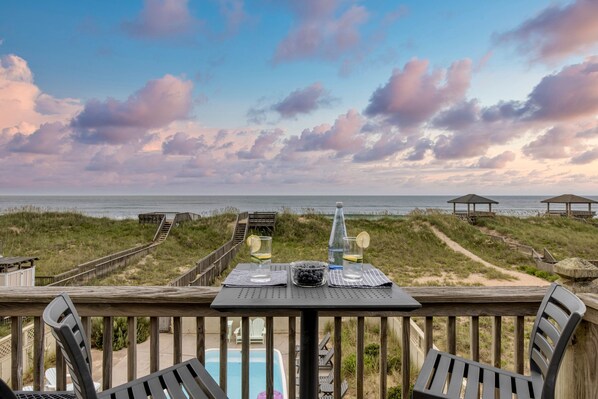 House | 14 bedrooms - Atlantic Watch Pool Hot Tub Game Room Unobstructed Ocean View (Kill Devil Hills)
