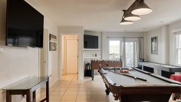 House | 14 bedrooms
