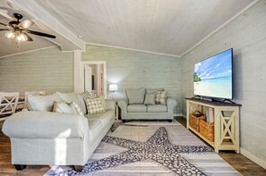 2 bedrooms - Tipsy Flipper by Avantstay Private Pool Balcony Minutes to the Beach (Port Aransas)