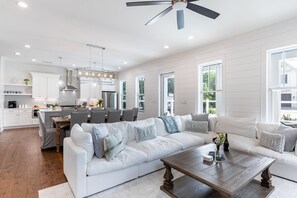 House - Knot for Reel by Avantstay Walk to Beach Pool Hot Tub (Santa Rosa Beach)