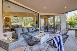 House | 5 bedrooms - Desert Splash by Avantstay Pool Hot Tub Firepit (Scottsdale)