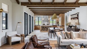 House | 4 bedrooms - Mayacama Manor by Avantstay Luxe Escape w Pool (Santa Rosa)