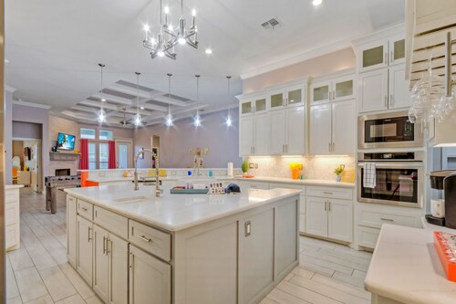 Graford by Avantstay Hot Tub Firepit Mini Putt