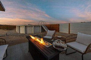 House | 4 bedrooms - Casa De Kota by Avantstay Pool Firepit Games Secluded Chic (Joshua Tree)