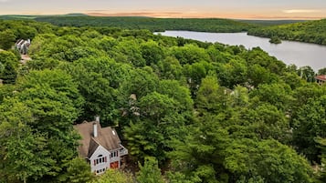 House | 4 bilik tidur