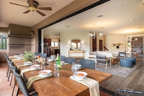House - Pyramid by Avantstay Luxe Sedona Mansion w Views 7mins to Downtown (Sedona)