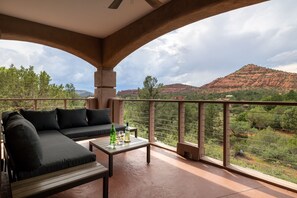 House - Pyramid by Avantstay Luxe Sedona Mansion w Views 7mins to Downtown (Sedona)