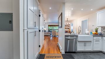 Nhà | 4 phòng ngủ