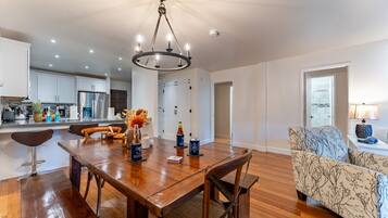 Nhà | 4 phòng ngủ