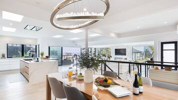 Nhà | 5 phòng ngủ