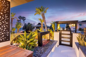 House | 5 bedrooms - Moonlight Modern by Avantstay Spectacular Beach Ocean Views Footsteps From Beach and Shops (Encinitas)