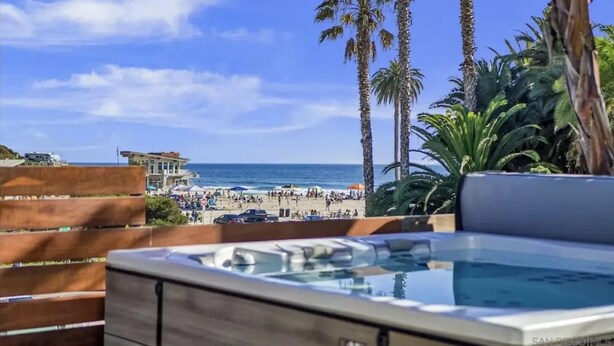 Unclassified image, 1 of 46, button - Moonlight Modern by Avantstay Spectacular Beach Ocean Views Footsteps From Beach and Shops (Encinitas)