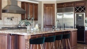 House - Sunbeam by Avantstay Elegant Private Desert Home w Infinity Pool Spa View (Cave Creek)