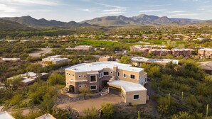 House - Sunbeam by Avantstay Elegant Private Desert Home w Infinity Pool Spa View (Cave Creek)