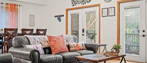 Rumah | 4 kamar tidur