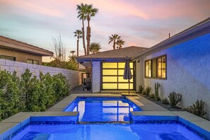 House | 2 bedrooms - Edgy House Pool Hot Tub and Golf Course Views (La Quinta)