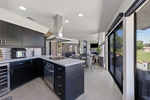 House | 2 bedrooms - Edgy House Pool Hot Tub and Golf Course Views (La Quinta)