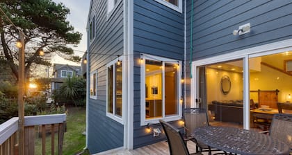 Royal Canoe by Avantstay Walk to the Shore Private Yard