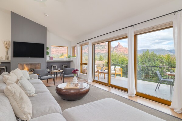 บ้านพัก | 5 ห้องนอน