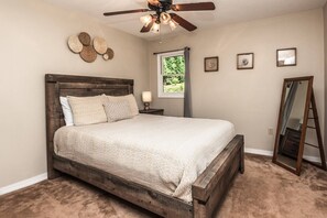 House | 3 bedrooms - Hickory Nut Hideaway by Avantstay Mountain Views (Gerton)