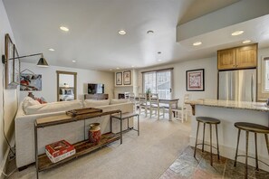 House | 4 bedrooms - Resort Plaza 5065 by Avantstay Ski In Ski Out Home in Park City Mountain Resort (Park City)