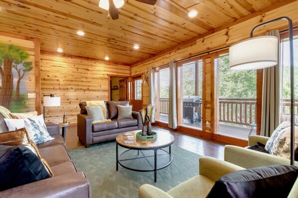 House | 6 bedrooms - Evergreen Lodge by Avantstay Indoor Pool Game Room Theater (Sevierville)