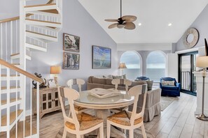 House | 3 bedrooms - 518 Seascape Waterfront Views Community Pool (Isle of Palms)