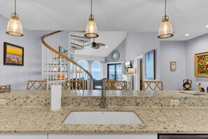 House | 3 bedrooms - 518 Seascape Waterfront Views Community Pool (Isle of Palms)