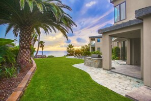 3 bedrooms - Sea Ridge by Avantstay Oceanfront Villa w Pool Hot Tub Fire Pit (La Jolla)