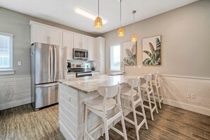 House - The Blue Crab by Avantstay Pool Access Blocks to the Beach (Port Aransas)