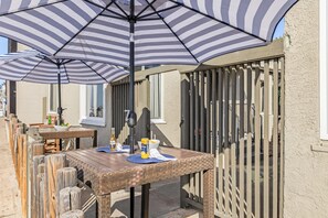 House | 1 bedroom - Ocean Blvd Apt 6 by Avantstay On Pacific Beach (Pauma Valley)