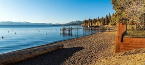 House | 3 bedrooms - Paige Meadow by Avantstay Near Lake Tahoe City (Tahoe City)