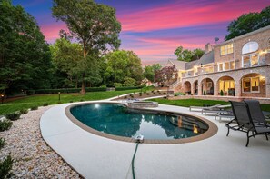 House | 5 bedrooms - Shoreway Cove by Avantstay Waterfront Pool Dock (Huntersville)