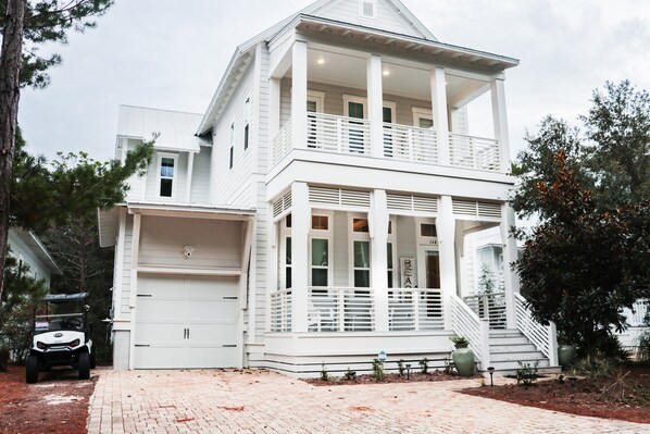 House - Serenity by the Sea by Avantstay Walk to Beach Pool Access (Santa Rosa Beach)