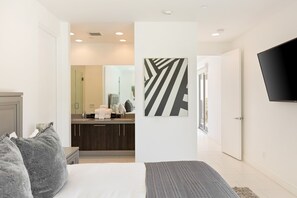 Villa | 6 bedrooms - Polo Villa 8 by Avantstay Chef s Kitchen Pool Spa 260326 6 Bedrooms (La Quinta)