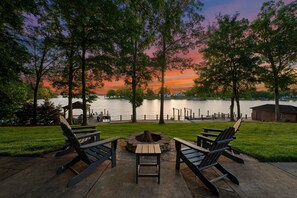 House - Sunset Shores Resort The Homestead by Avantstay (Mooresville)