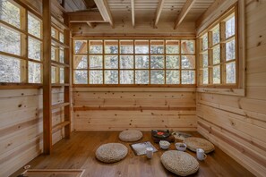 House | 3 bedrooms - Treehouse by Avantstay Secluded Mountain Cabin w Views Hot Tub Treehouse (Breckenridge)