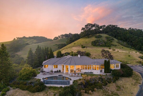 4 bedrooms - Rancho Notso Grande by Avantstay Luxe Home View (Templeton)