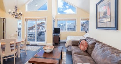 Blue Mesa Penthouse by Avantstay Buyout of 3 Units Ski-in Ski-out Condo