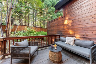 Northwood Mountain Views Sauna Balcony Tahoe Group Retreat